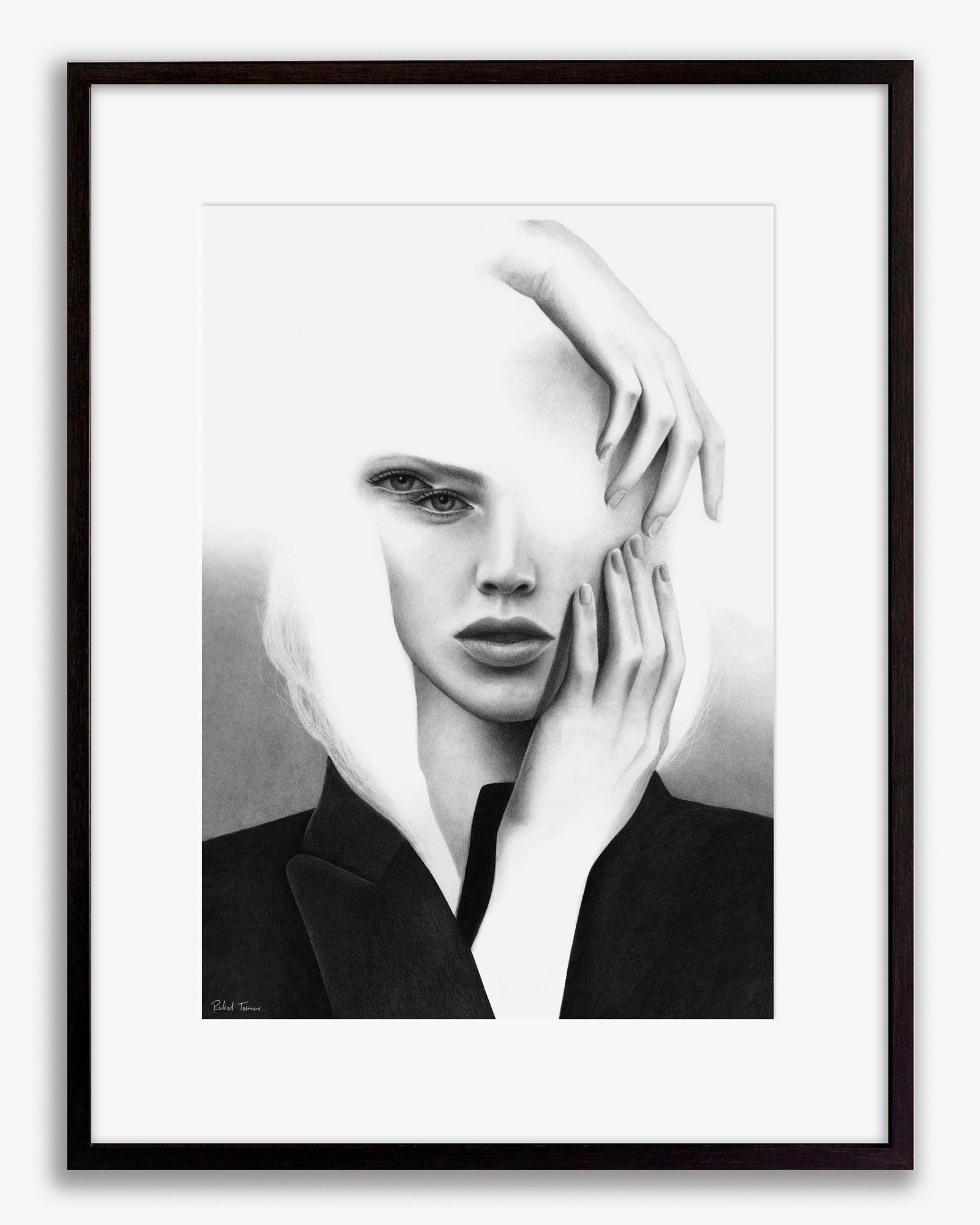 Surrealistic pencil drawing of the female body by Rakel Tomas 