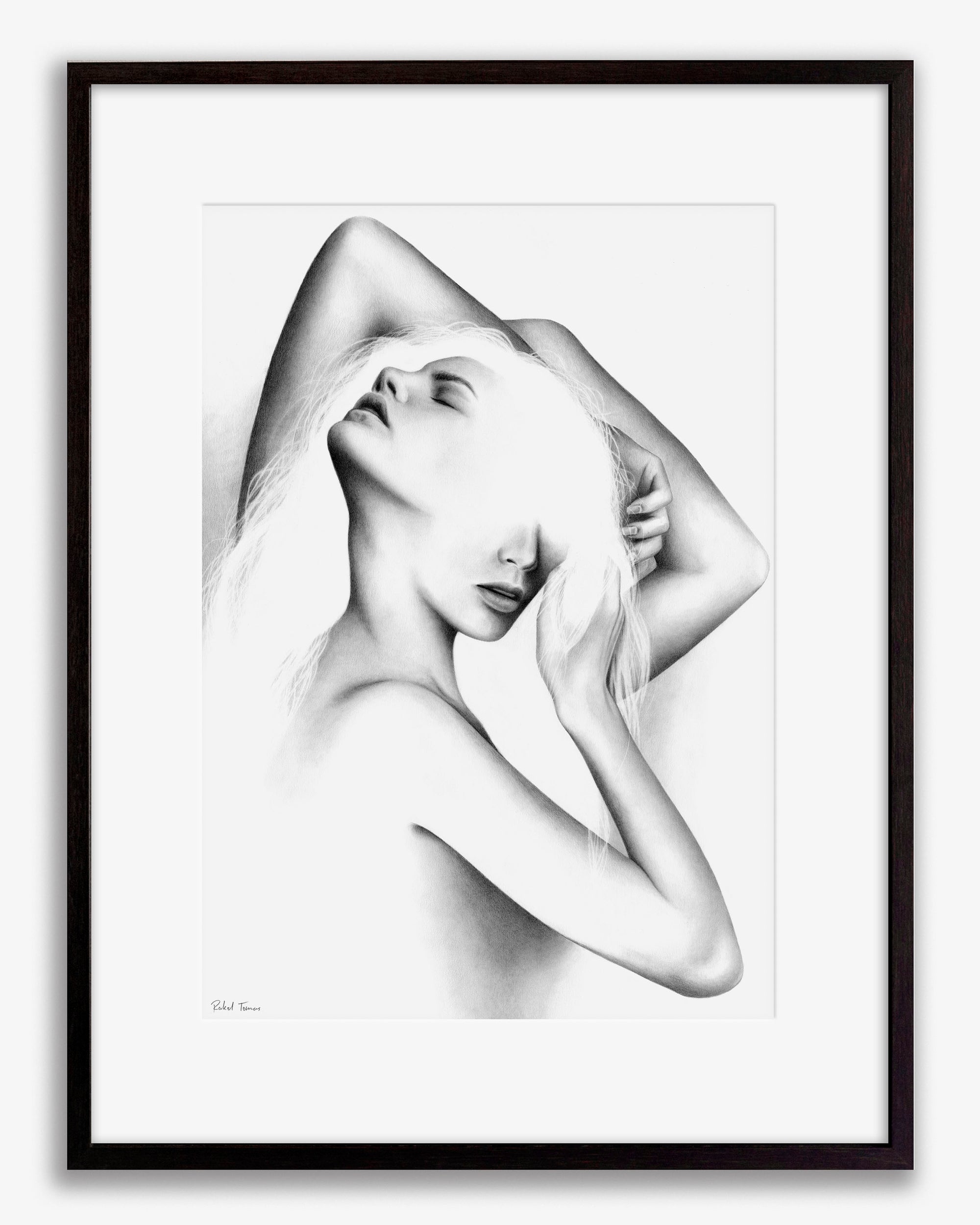 Surrealistic pencil drawing of the female body by Rakel Tomas 